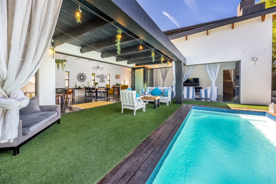 5 Bedroom Property for Sale in Elim Western Cape